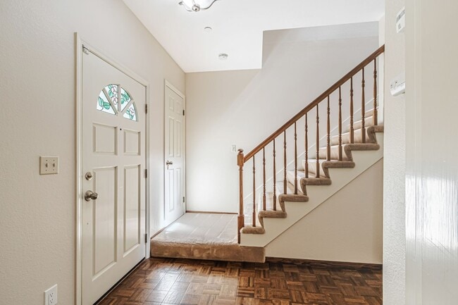 Building Photo - Two Primary Suites w/ Bonus Room l Prime L...
