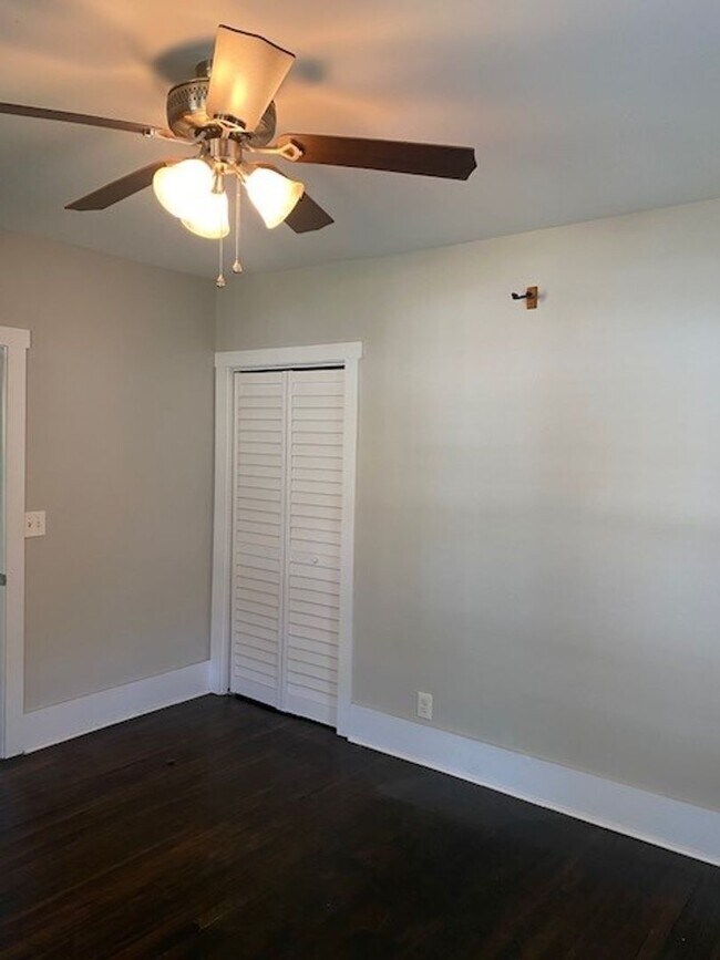 Building Photo - Cargo District home located within walking distance of Downtown Wilmington