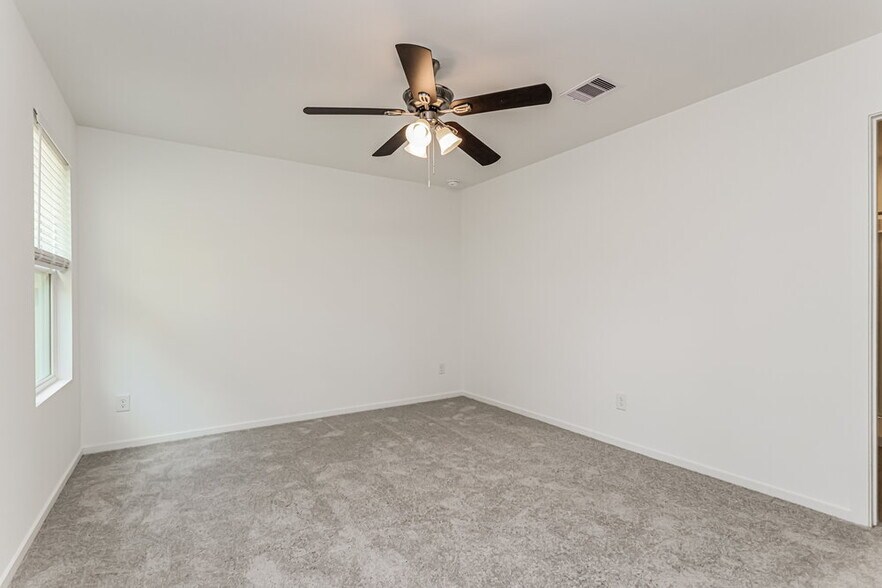 Building Photo - 1717 Lofty Cedar Ct