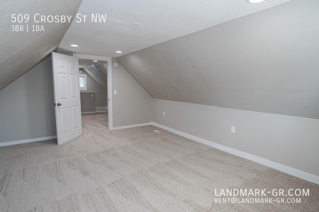 Building Photo - 509 Crosby St NW