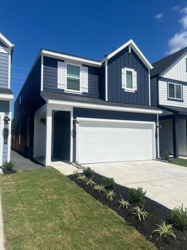 Primary Photo - 10519 Hadley Pk Trl