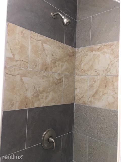 Building Photo - 3804 W Rogers Ave