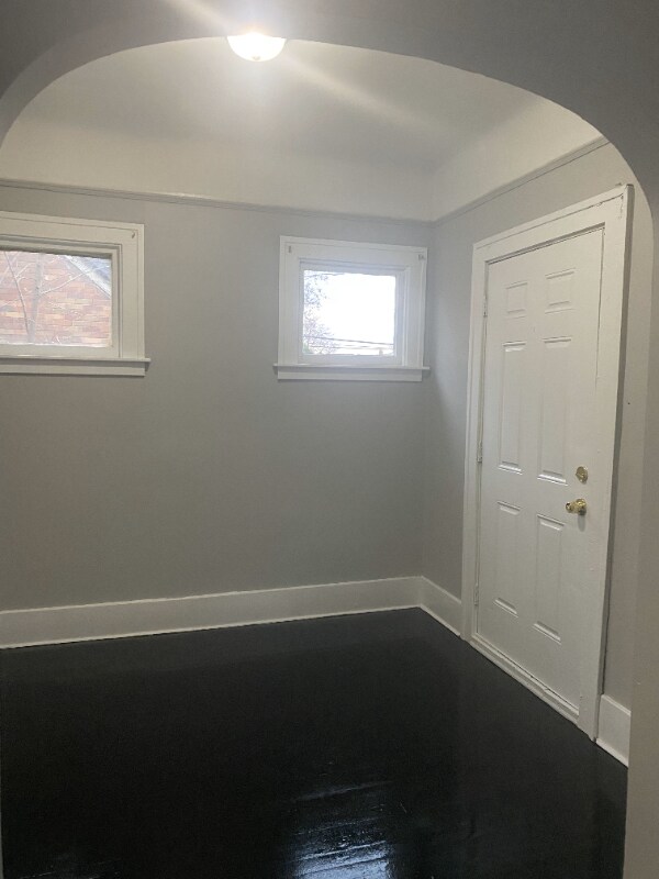 Building Photo - 7514 E Brentwood St