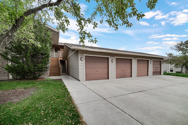 Building Photo - 1395 Alpine Ct