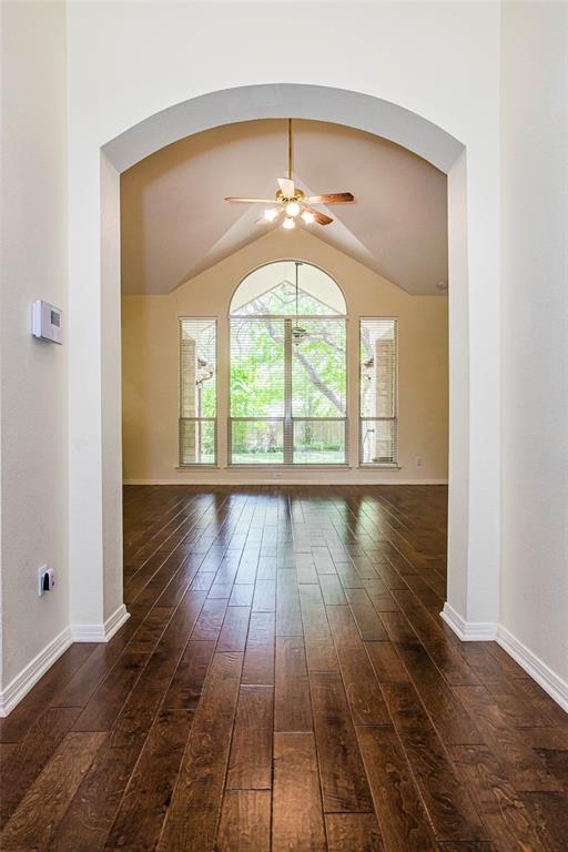 Building Photo - 3605 Bayton Dr