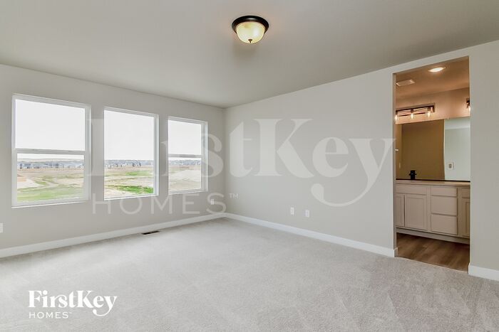 Building Photo - 10321 Luneth Dr