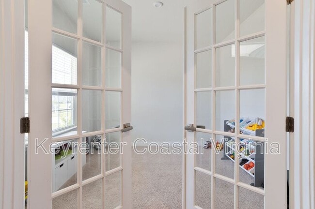 Building Photo - 515 Spring Hill Pl