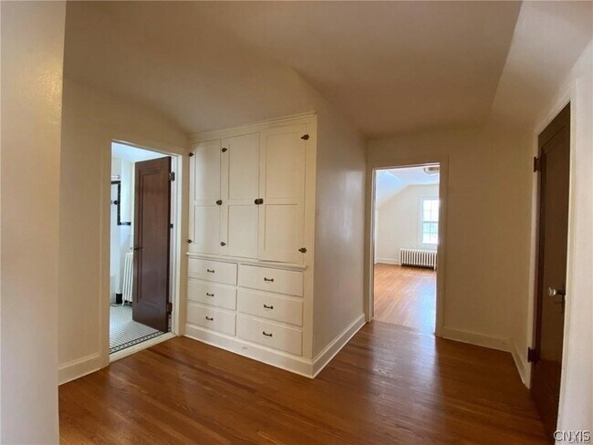 Building Photo - 2897 Graffenburg Rd