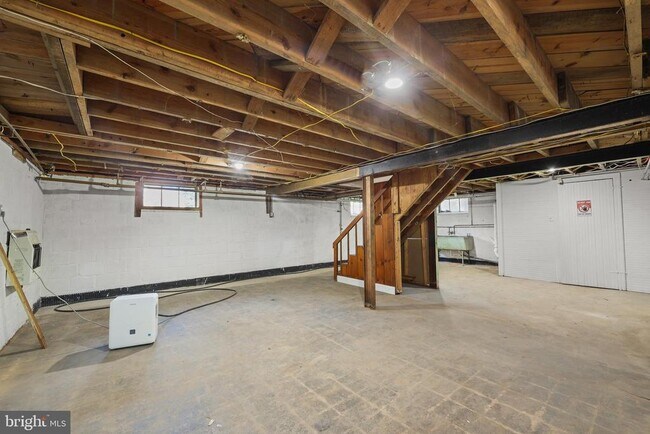 Building Photo - 13206 Occoquan Rd