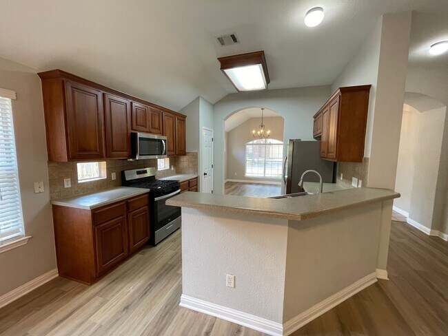 Building Photo - 10025 Mount Rainier Dr