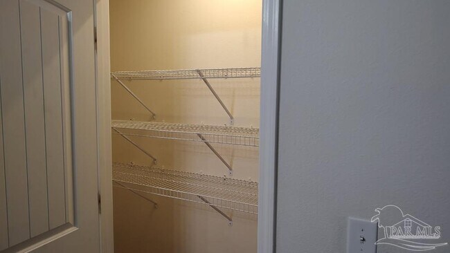 Building Photo - 3492 Quail Dr