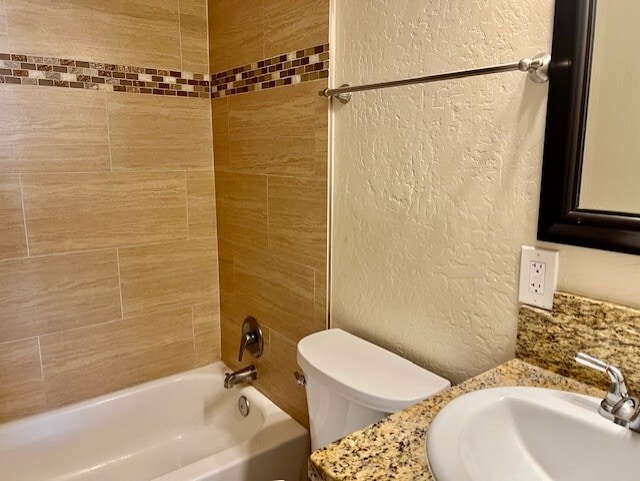 Building Photo - 1057 6th Ave