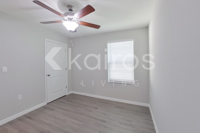 Building Photo - 8731 SW 44th Ct