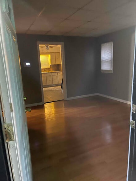 Building Photo - 18682 Bloom St