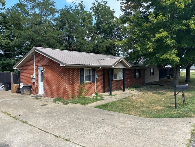 Building Photo - 108 Cleo Dr
