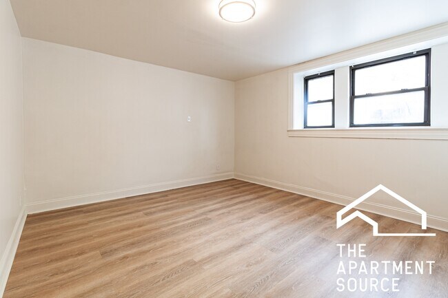 Building Photo - 4112 N Broadway