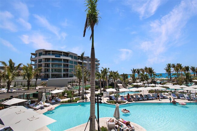 Building Photo - 1591 Gulf of Mexico Dr