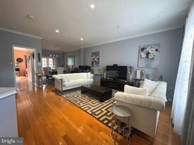 Building Photo - 47402 Darkhollow Falls Ter