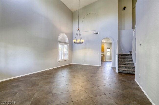 Building Photo - 756 Ezzat St