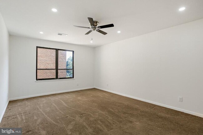 Building Photo - 6317 Park Heights Ave