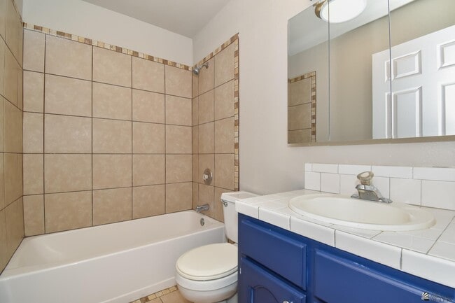 Building Photo - 1101 S Avenue C