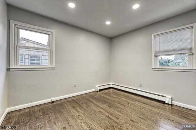 Building Photo - 24 Horton Ave
