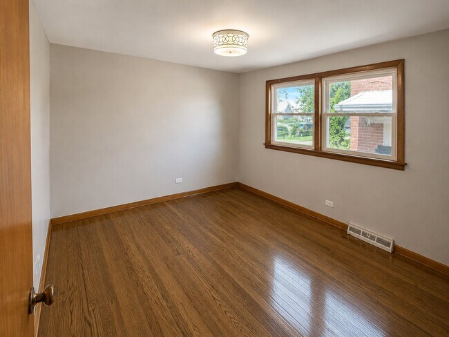 Building Photo - 11251 S Ave L