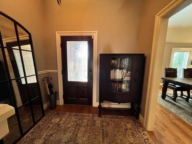 Building Photo - 37 Lafayette Pl