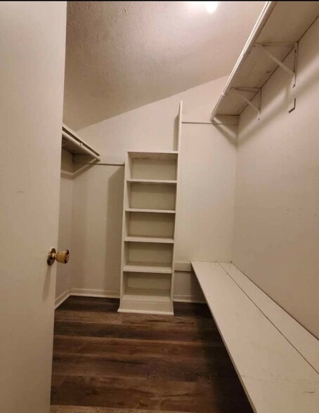 Building Photo - 7455 Calder Ave