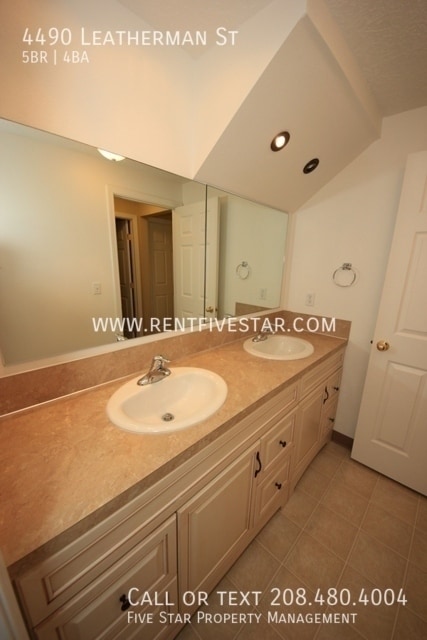 Building Photo - 4490 Leatherman St