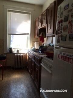 Building Photo - 92 Maple St