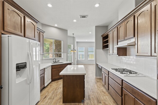 Building Photo - 521 Ironwood Forest Dr