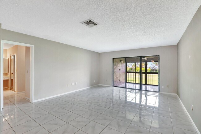 Building Photo - 21553 Cypress Hammock Dr