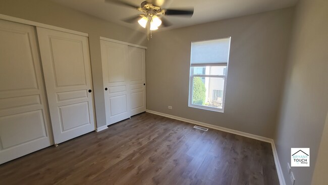 Building Photo - 187 W Buckingham Dr