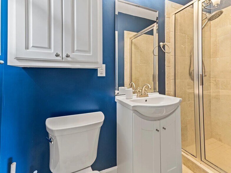 Building Photo - 4140 Timberlane Dr