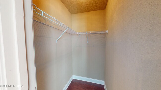 Building Photo - 2588 Cody Dr