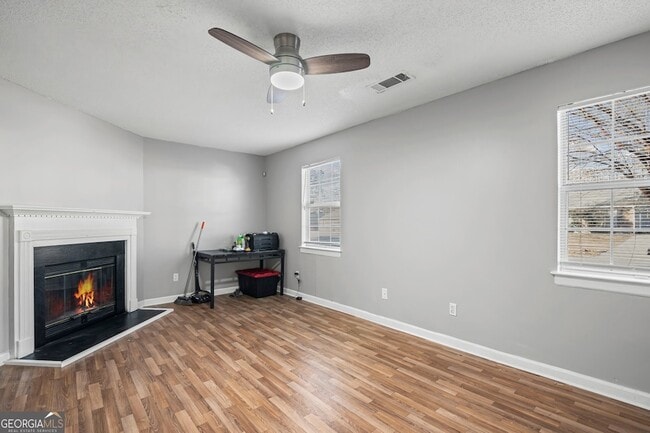 Building Photo - 5626 Pine Gate Dr