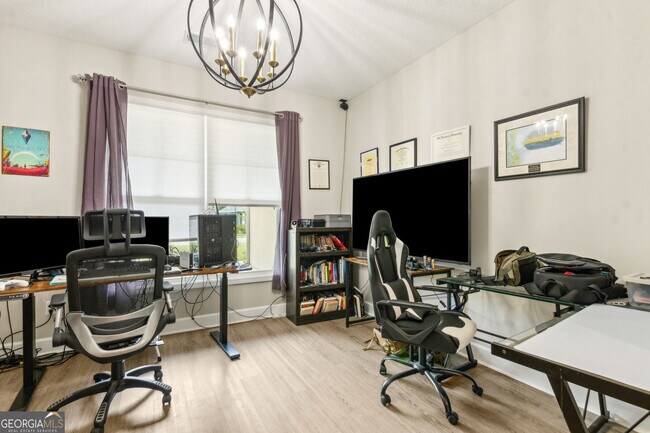 Building Photo - 145 Verano St