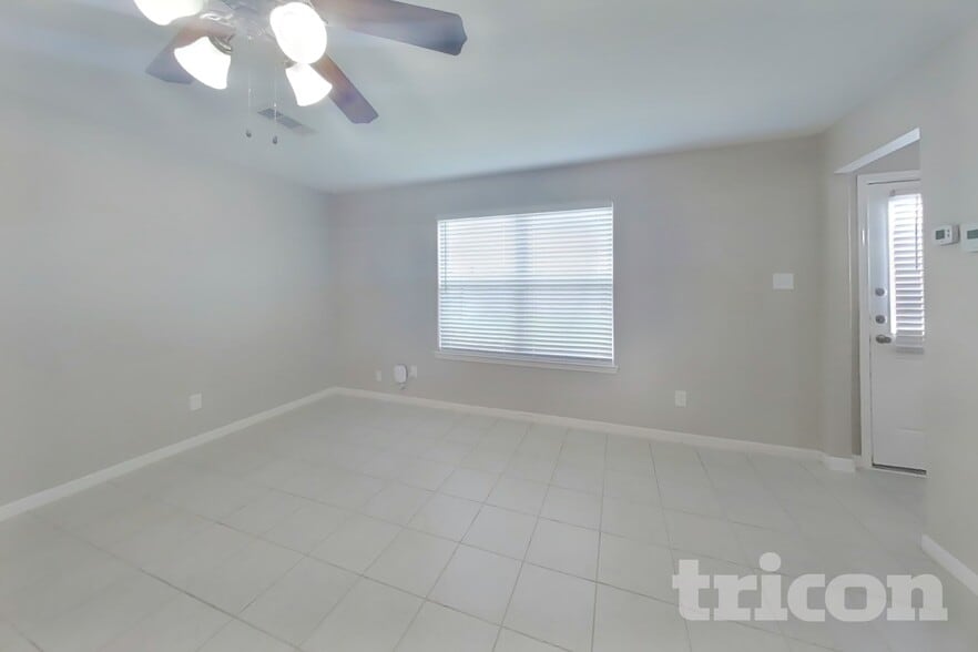 Building Photo - 628 Totem Trail Dr