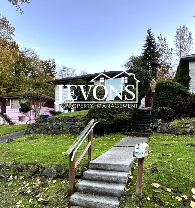 Building Photo - 50% Off First Month's Rent! Move-In Ready Gem in Seattle