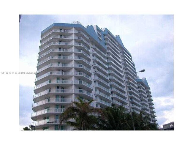 Building Photo - 5900 Collins Ave