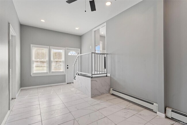 Building Photo - 1 Center Ct