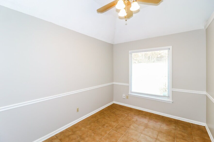 Building Photo - 482 Sanga Cir W