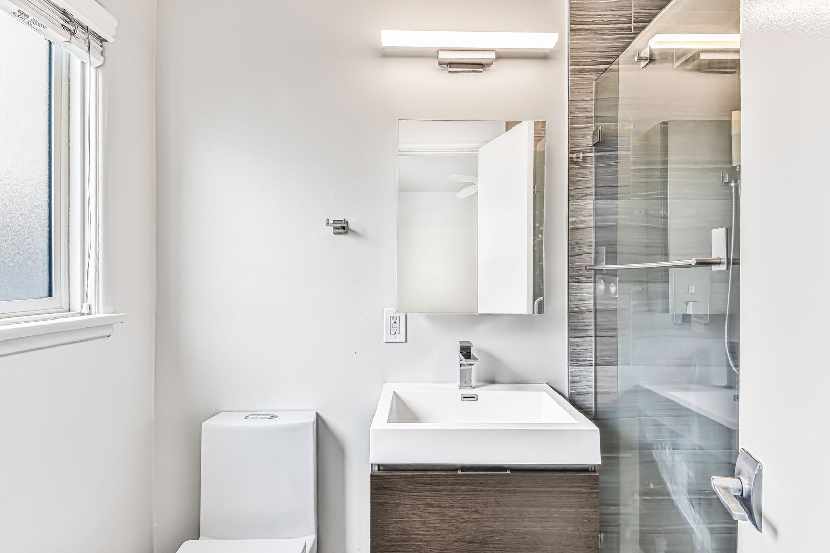 Building Photo - 4308 E 4th St