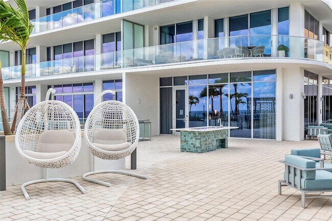 Building Photo - 151 N Seabreeze Blvd