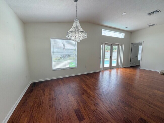 Building Photo - "Pool home! 3-Bed, 2-Bath Haven in Wesley Chapel"