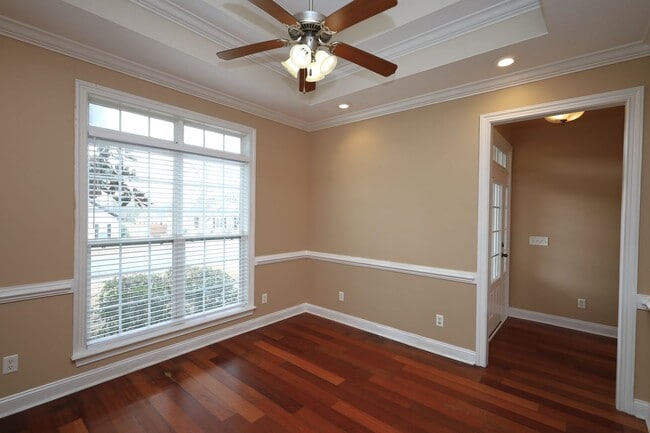 Building Photo - 4530 Kiowa Ln