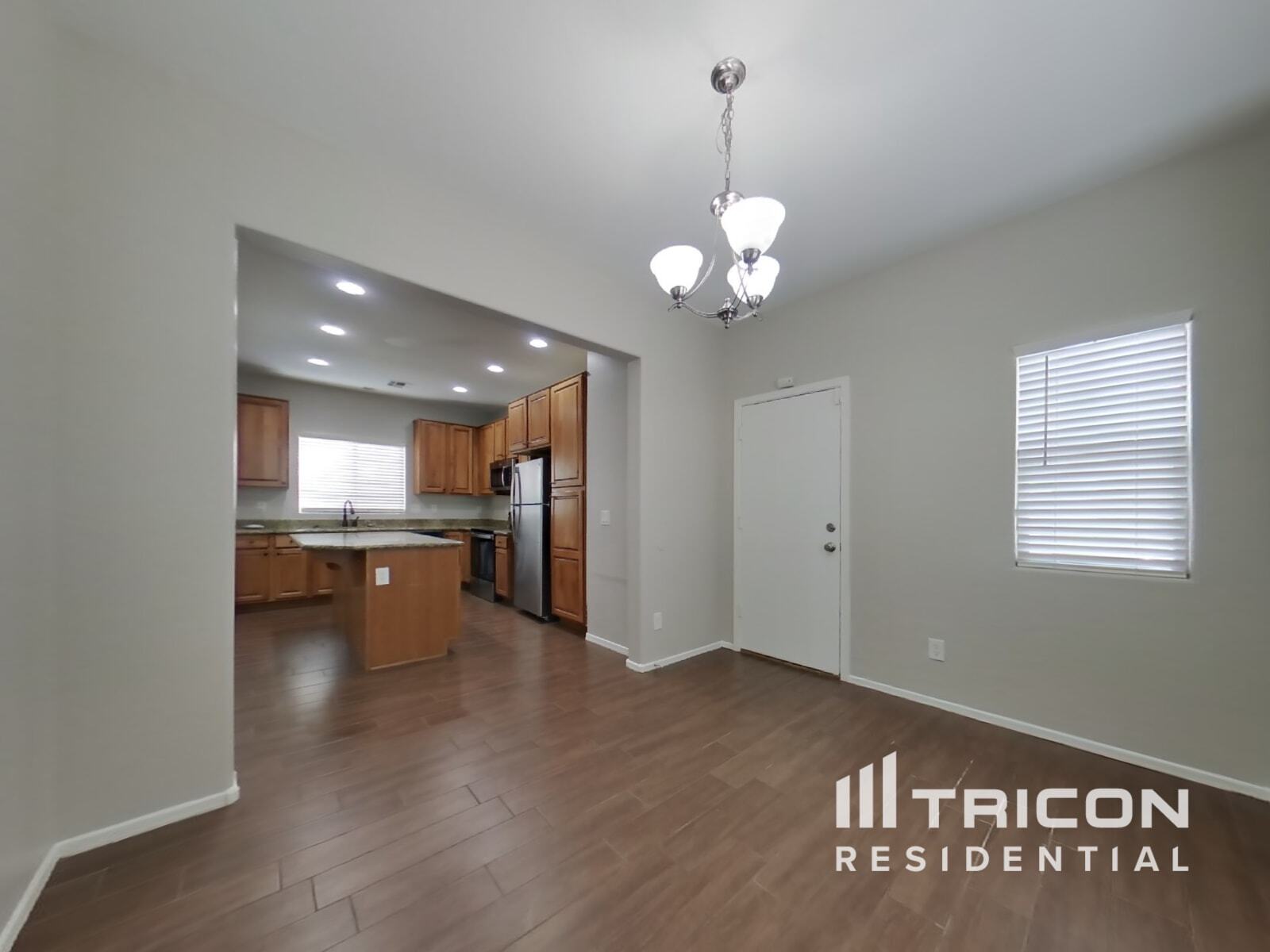 Building Photo - 14132 W Country Gables Dr