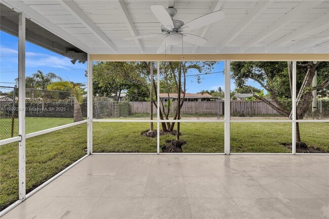 Building Photo - 2114 N 44th Ave