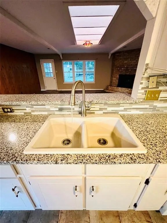 Building Photo - 7014 Woodfern Dr